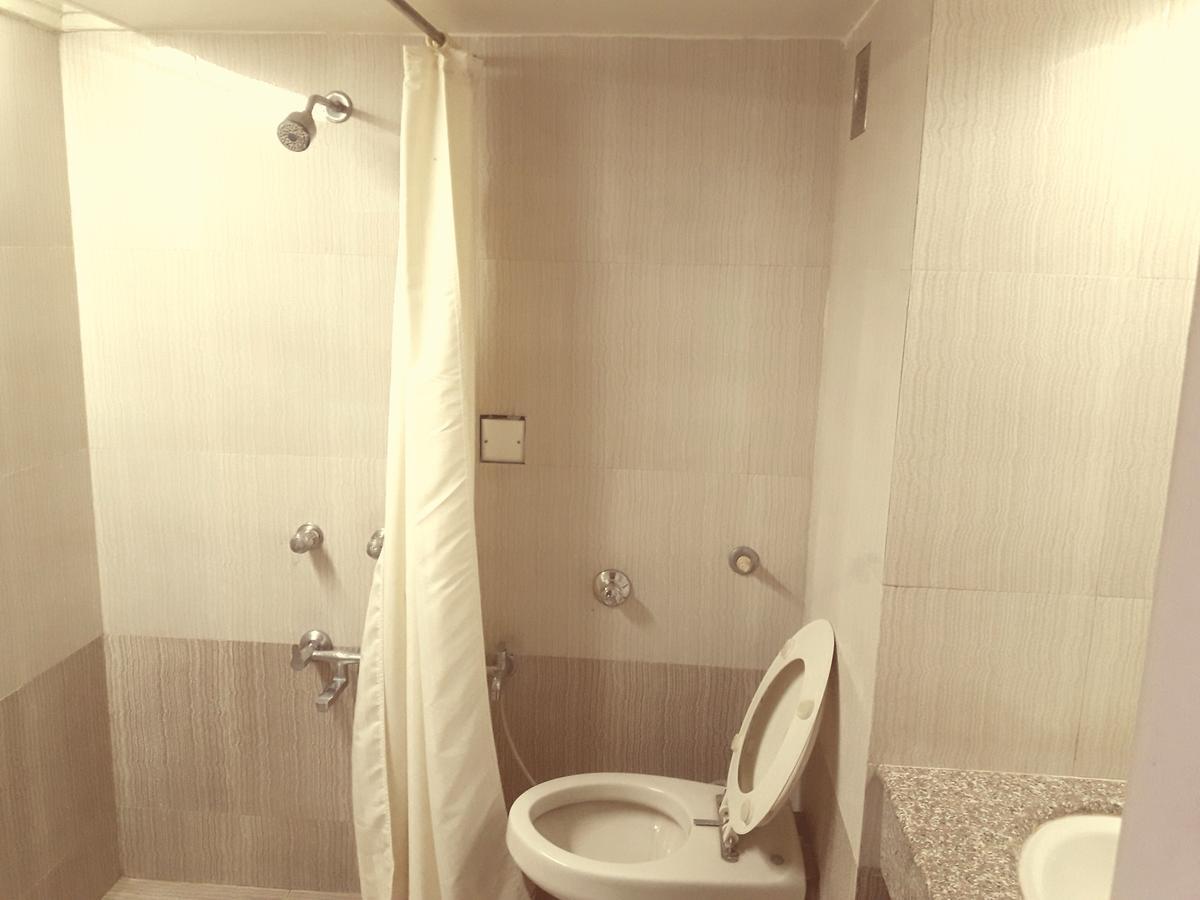 Hotel Bluehill Bhavnagar Exterior foto